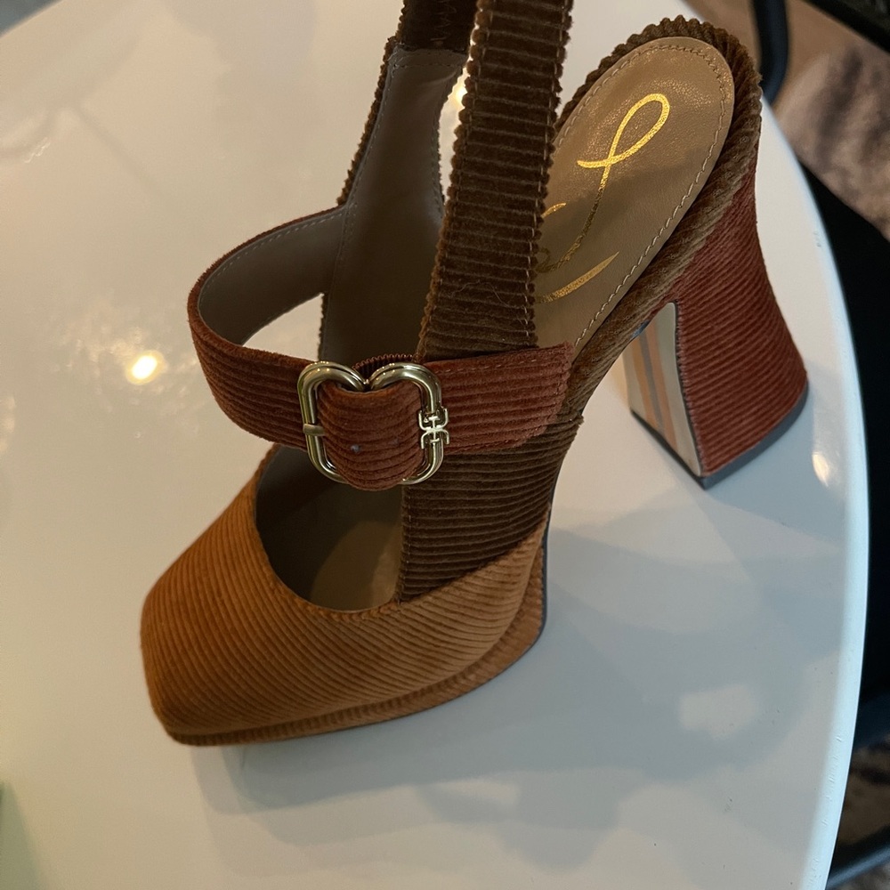 Sam Edelman Courduroy heels